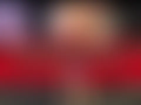 USER FESTGEBUNDEN UND S*****Z BENUTZT!!