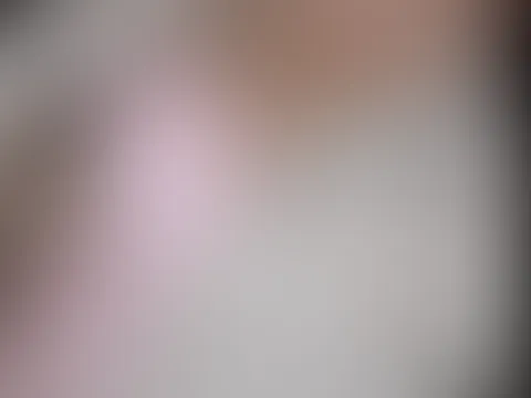 Ich habe jemanden im Büro mit einem BJ überrascht, sei gespannt 🤤