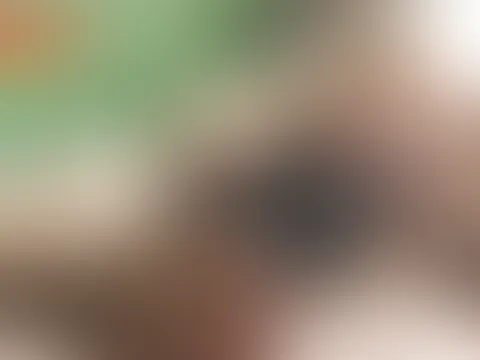 Happy Herrentag 😉 Ich hoffe, du hast genug Bier, gute Laune und vielleicht ein paar heiße Gedanken an mich 😈 Genieß deinen Tag und heb ein Glas für mich mit 🥂