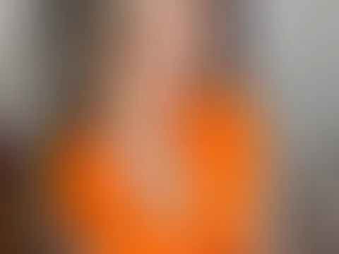 Ich habe nichts drunter ;) oben genau wie untenðŸ¤