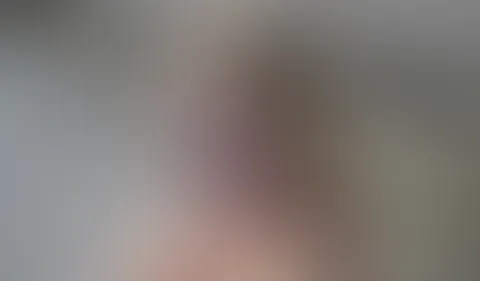 Maul auf zwei S******e p**sen mich voll