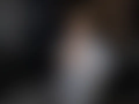 UNGLAUBLICH. Während ich mit dir chatte besorge ich es MIR HART!