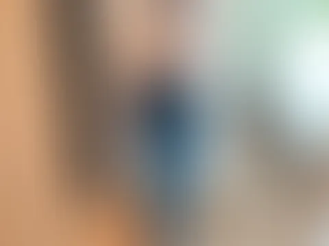 Zur Abwechslung auch mal angezogen 😂🤞🏼