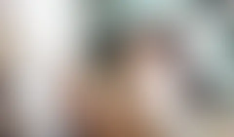 Ehefrau erwischt Ehemann mit ihrer besten Freundin und macht mit!