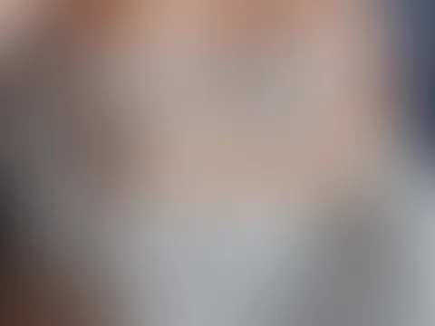 Guten Morgen 😌 Ich wünsch dir einen richtig schönen Sonntag. Machst du’s dir heute auch gemütlich – oder soll ich dich dabei ablenken? 😉