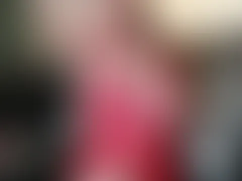 Guten Morgen mein Süßer, würde gerne deine Morgenlatte verwöhnen🍆💦. Bin Live📞🎥 und geil auf dich. Kuss Alex 💋
