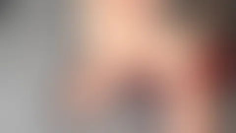 Ich habe meine Brüste für dich aus meinem Body geholt 🤫