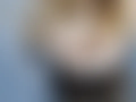 😈