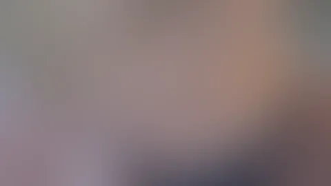 Even my camera’s still half asleep… will you help me wake up?