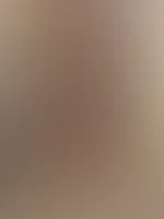 Wie konnte das denn wieder passieren ? 😁 Ich wollt Wäsche machen. Jetzt sitz ich in meinem Lieblingsslip vorm Spiegel und denk an dich. So viel dazu 😅🩷