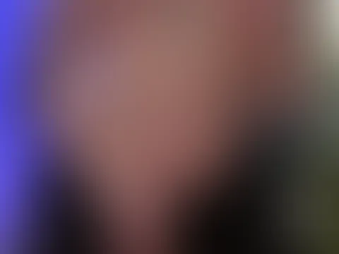 Schau mal mein geiles Loch und Sexy Brüste 💦