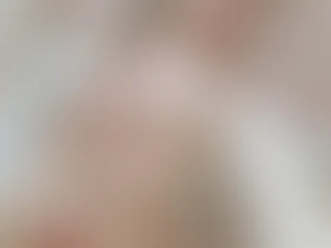 wanna play with my tits ?