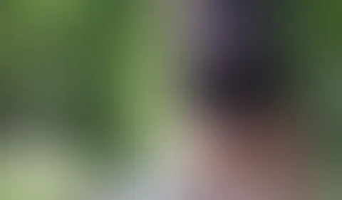 Blonde Süße outdoor muss mächtig NS
