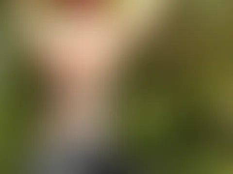 Na Baby 🥰 wünsche dir einen geilen Tag 😊🫶🏽 jetzt ist wieder Sport angesagt 😎 Yoga 🕉️🧘🏽♀️ und Tanzkurs 💃🏽 HEUTE gibt's alle Stufen vom Lush für 89 Cent 💯 lass mich explodieren 💥