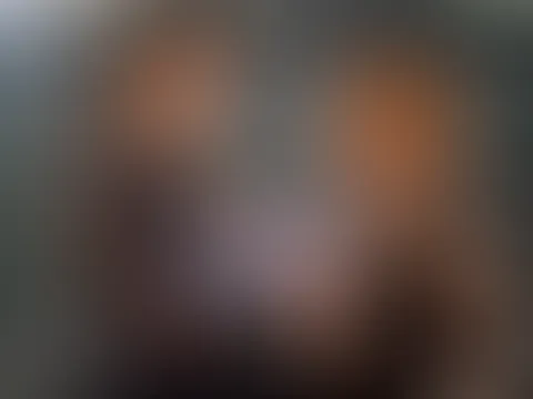 2 Milfs saften aus