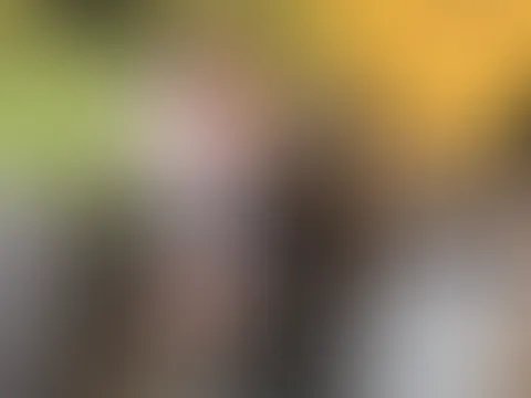 BESORG ES DEINER BÜROSCHLAMPE !!!!!!!