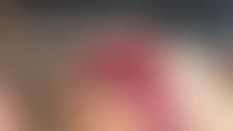 Süß und frech bis mir gezeigt wird wo mein Platz ist 💋🔥