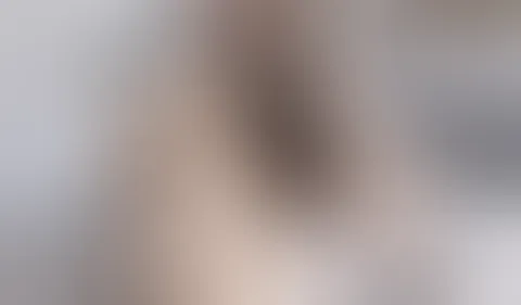 Ich hätte eine geile Idee bevor es zur Arbeit geht. Dafür müssten man aber nackt sein 👀😏