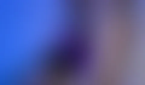 F***e schaumig geschlagen.Geiler Dreier und in der F***e ausreichen S****a. Die geile Nymphe Eve hatte mal wieder Spass mit den Kerlen. Die S******e im Mund schön geblasen und in Ihrer geilen F***e. Z