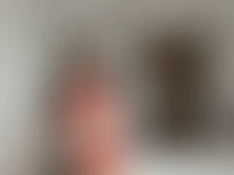 Ich bin heute so verspielt drauf 😈 Schick mir eine Nachricht