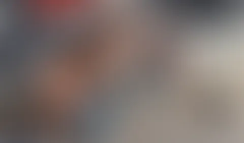 Nackt am Sportgerät