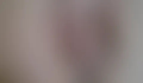 Frisch rasiert & geil auf Arbeit... 💗 P***y Play at Work! 💗 Wenn ich die Mittagspause effektiv nutze 🤗