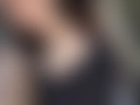 Huhu! Morgen startet mein Urlaub… 🏖 Begleitest du mich ein bisschen? 🤭 Mein Lush ist natürlich eingepackt – und noch ein paar andere Spielzeuge für jede Menge Spaß. 😜 Ab Mittwoch bin ich dann wied