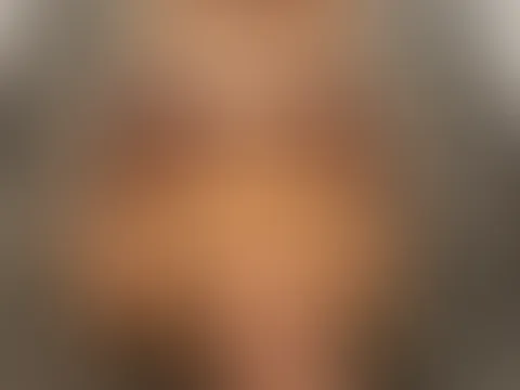 Ich hoffe, dein Wochenende hat genau die richtige Mischung aus Entspannung… und Gedanken, die dich immer wieder schmunzeln lassen, weil sie ein kleines bisschen zu unanständig sind.  Vielleicht erwisc