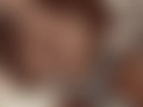 In meinem Feed gibt es das Bild ohne Hände! 😋 Heute ist der Lush besonders niedrig eingestellt! 💦