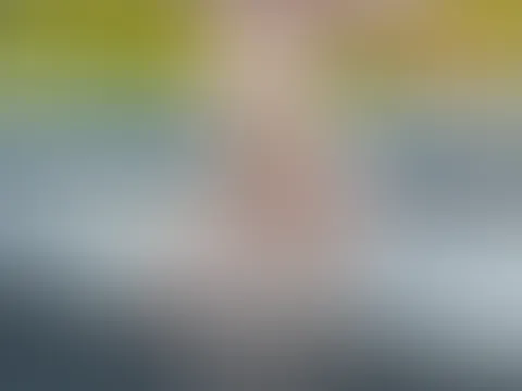Was für eine Aussicht😈 Und nicht nur dass ich nackt auf dem Balkon bin!