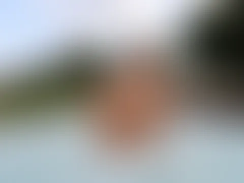 Recent photoshoot in the whirlpool- get completely naked with me !