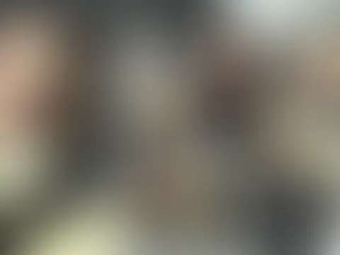 Wenn zwei geilen Girls zusammen Telefonieren