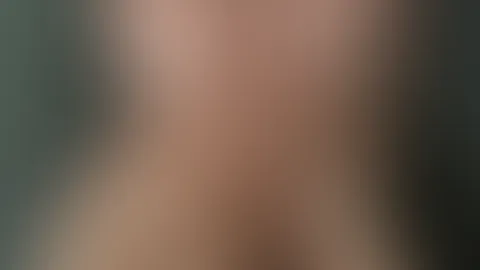 Küsst du meine Hand oder meine Füße?