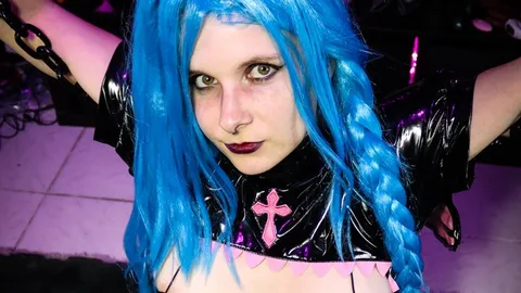 Hot Waifu Jinx in vinyl