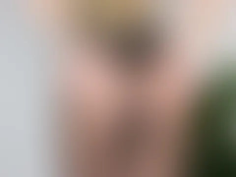 Ich fingere mich wild bis zum Orgasmus