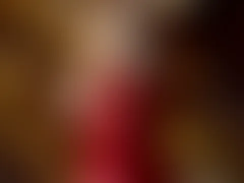 🥰Wie findest du mein Kleid?  Ich bin immer ein wenig skeptisch bei der Farbe rot. 💞Vielleicht magst du mir ja verraten, welche Schuhe ich dazu tragen kann. Ich warte auf deine Nachricht. 💌