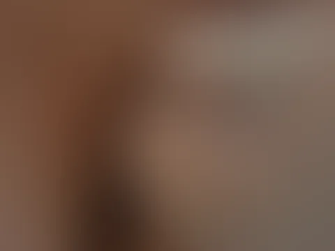 Ich verwöhne meine Perle und meine P***y