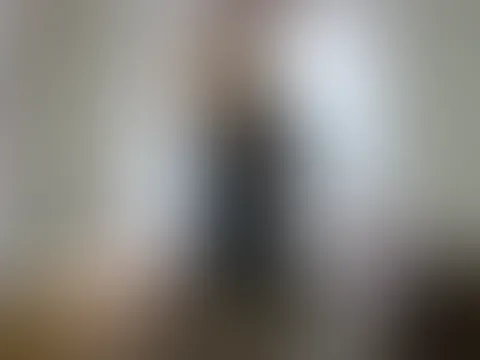 peeing stocking bitch
