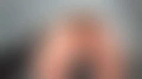 Gefällt es dir wie ich meinen A***h für dich twerken lasse? 😈