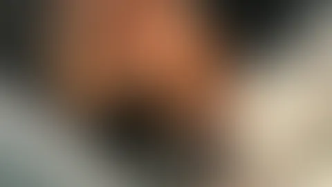 Grüße aus Rotterdam ein wenig tipsy 🥴😋 und horny hab den lush neben meiner Freundin an 🤭😈