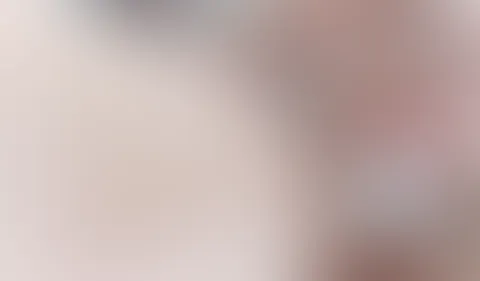 Zum ersten Mal berührt ein Toy meinen Kitzler