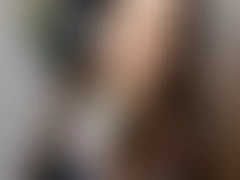 Na mein Süßer? Gut geschlafen heute? Hilfst du mir beim ausziehen? 😈