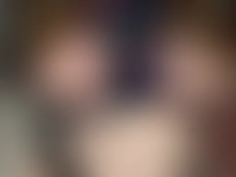 Ich wünschte es wären nicht meine Hände, sondern deine, die meine Brüste sanft massieren.😛🥵