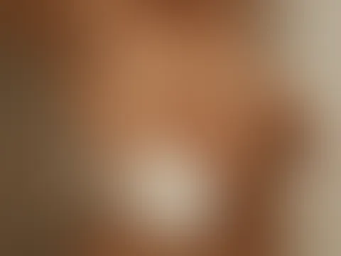 Bin von der gestrigen Geburtstagsfeier noch angeschlagen 🤣 Wie gehts euch? 💋💋