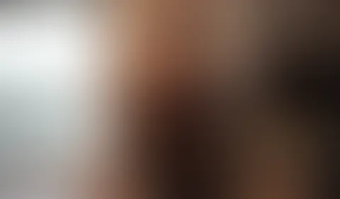 Ich Spuck auf den S*****z und w***s ihn hart ab