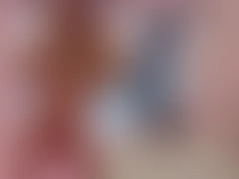 Ein bisschen verspielt⊠aber noch lange nicht alles gezeigt đ Du siehst nur, was ich dich sehen lasse đ Den Rest gibtâs nur fĂŒr dich, wenn du dranbleibst đ
