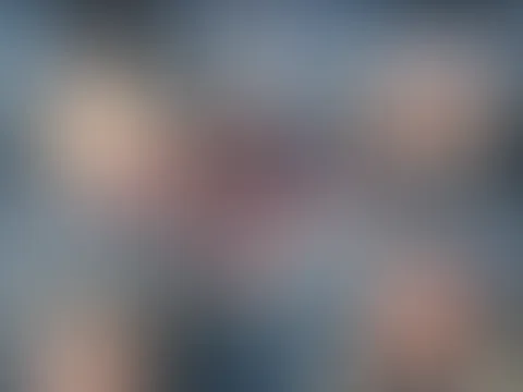 Heute ist mal wieder meine heiße F***e dran. Erst den kleinen Dildo, dann den großen dicken 🤭😏