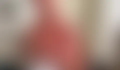 USERWUNSCH! Heiße Milf in p**st!  Für das Video musste ich extra Shoppen gehen, also nicht das mich Shoppen stört, jedoch stand diesmal etwas auf meiner Liste was da sonst nicht steht. Ein WEISSES BAU