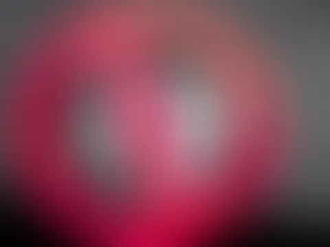 Selbstbefriedigung im Auto mit Stoßdildo und Vibrator