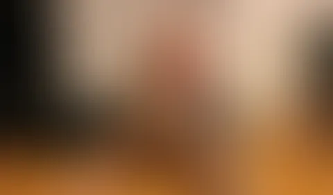 Habt ihr Lust auf ein geiles Custom Video von mir nur für dich?? Fast alles ist da möglich und machbar😋💦 Schreibt mir gerne was eure geile Phantasie ist, bzw was ich für euch im Video machen soll☺️